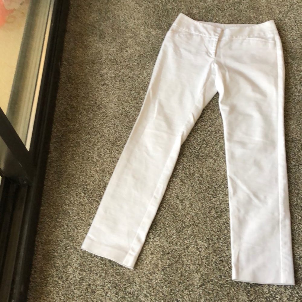 White straight leg pant